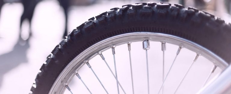 How do Tubeless Bike Tires Work?